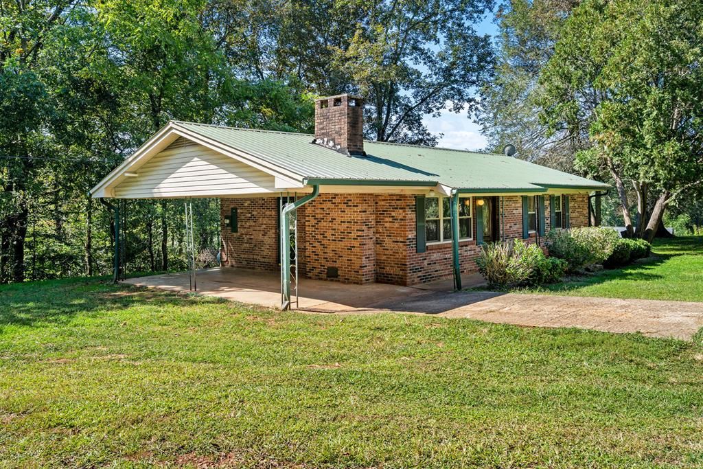 110 Laurel Lane, Marble, NC 28906