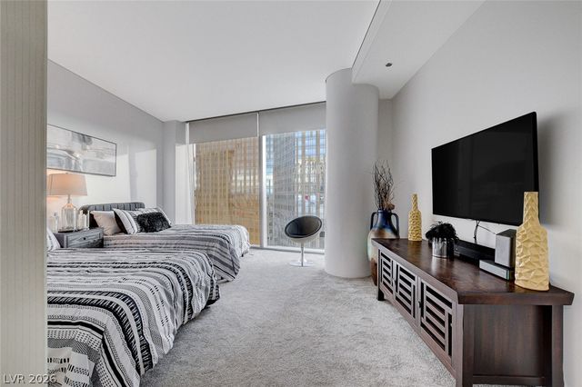 3722 Las Vegas Boulevard 811, Las Vegas, NV 89158