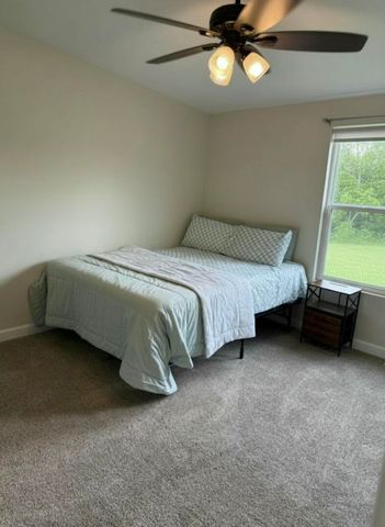 25484 SKY DR, Warrenton, MO 63383