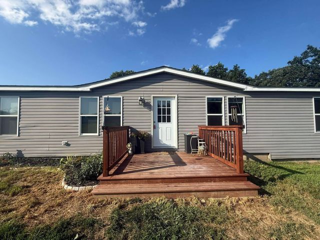 25484 SKY DR, Warrenton, MO 63383