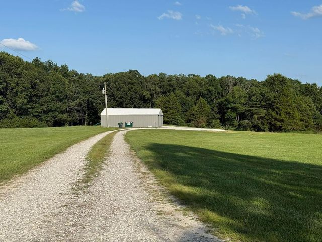 25484 SKY DR, Warrenton, MO 63383