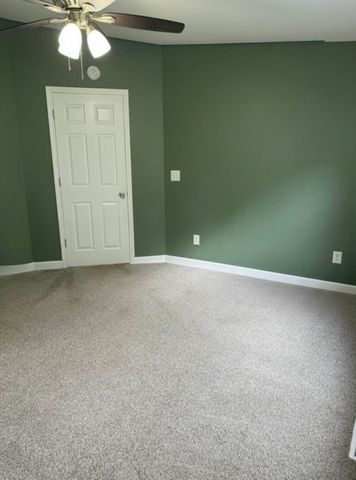 25484 SKY DR, Warrenton, MO 63383