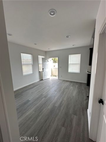 796 Cherry Avenue A, Long Beach, CA 90813