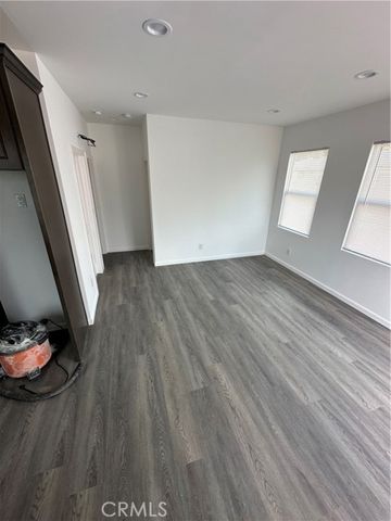 796 Cherry Avenue A, Long Beach, CA 90813