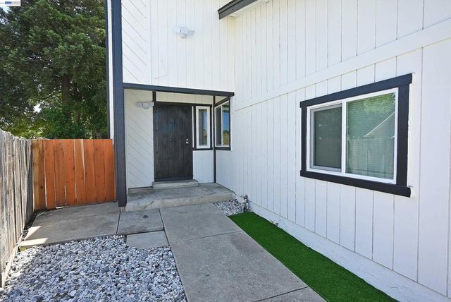 2725 Countrywood Dr, Antioch, CA 94509