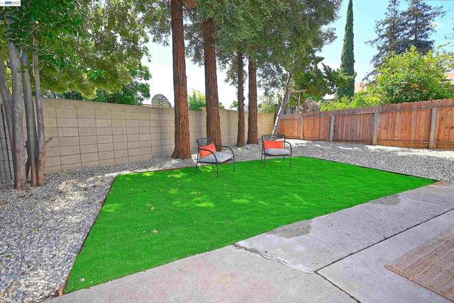2725 Countrywood Dr, Antioch, CA 94509