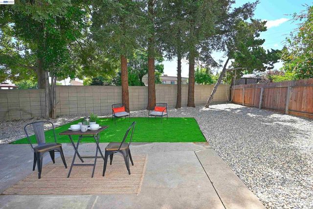 2725 Countrywood Dr, Antioch, CA 94509