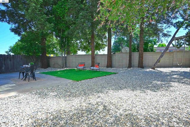 2725 Countrywood Dr, Antioch, CA 94509