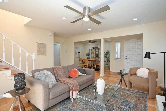 2725 Countrywood Dr, Antioch, CA 94509