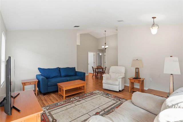 2016 NW 50TH PLACE, Gainesville, FL 32605