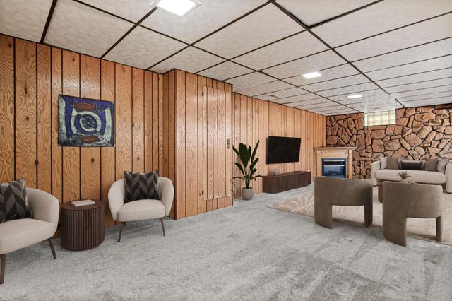 479 Centennial Drive, Roseville, MN 55113