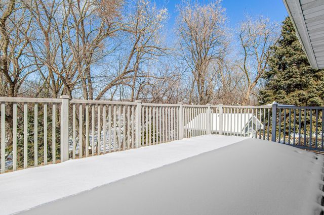 479 Centennial Drive, Roseville, MN 55113