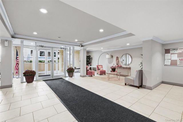 750 Shore Road 2D, Long Beach, NY 11561