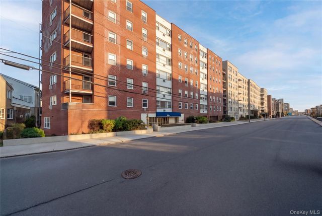 750 Shore Road 2D, Long Beach, NY 11561
