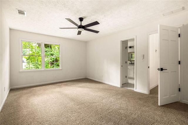 4736 Bridgewater Drive SW, Lilburn, GA 30047