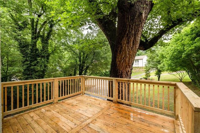 4736 Bridgewater Drive SW, Lilburn, GA 30047