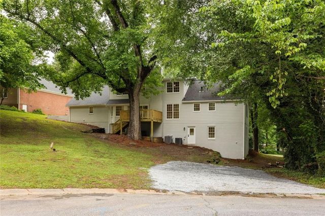 4736 Bridgewater Drive SW, Lilburn, GA 30047