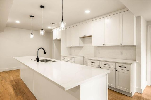4736 Bridgewater Drive SW, Lilburn, GA 30047