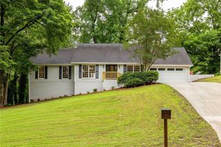 4736 Bridgewater Drive SW, Lilburn, GA 30047