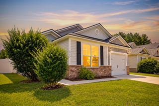 202 Summer View Road, Summerville, SC 29486