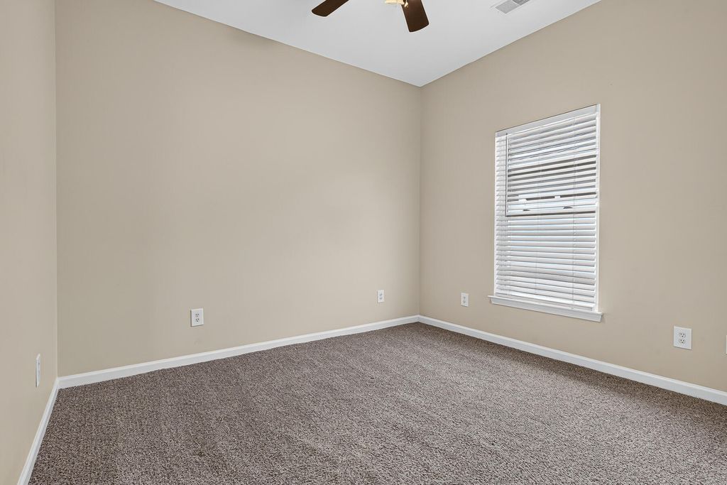 Image 21 of property listing at 202 Summer View Road, Summerville, SC 29486