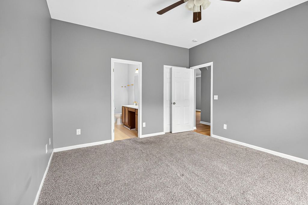 Image 27 of property listing at 202 Summer View Road, Summerville, SC 29486