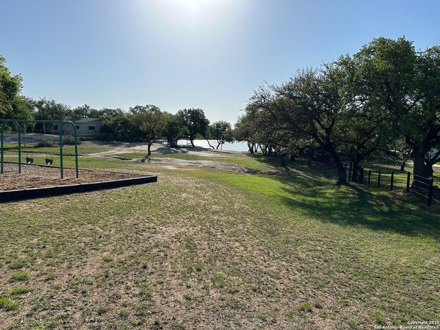 130 East Willow, Marble Falls, TX 78654