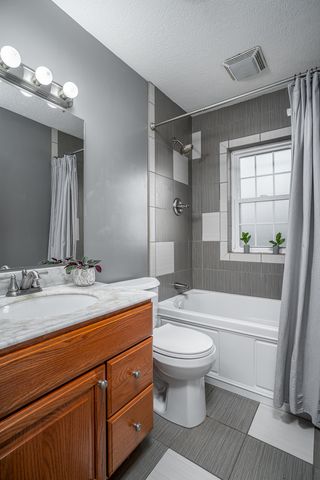 12 SUBURBAN HEIGHTS, Milan, IL 61264