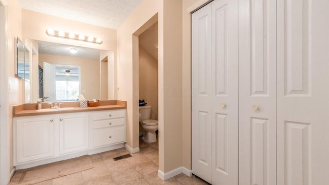 4142 Aumbrey Court, 32, New Albany, OH 43054