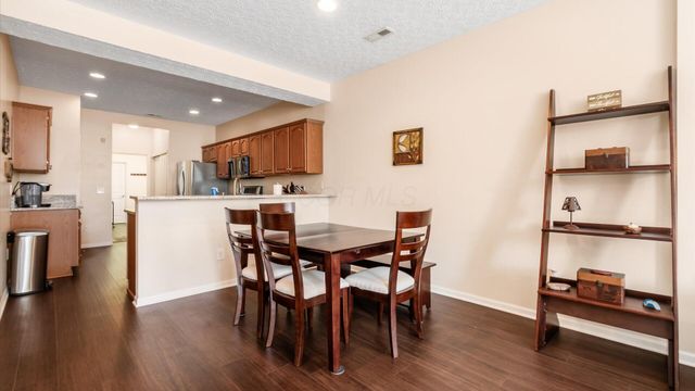 4142 Aumbrey Court, 32, New Albany, OH 43054