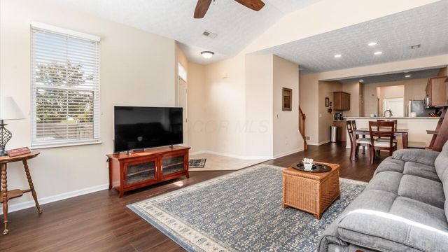 4142 Aumbrey Court, 32, New Albany, OH 43054