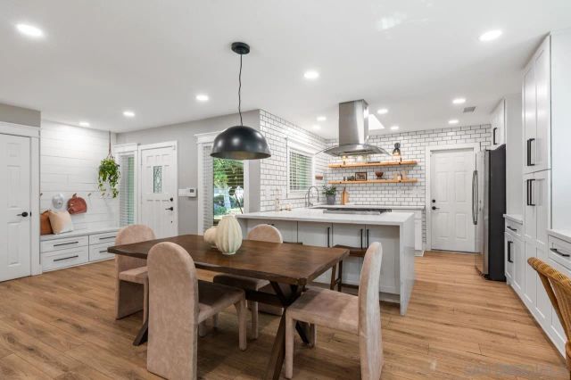 1920 Kingston, Escondido, CA 92027