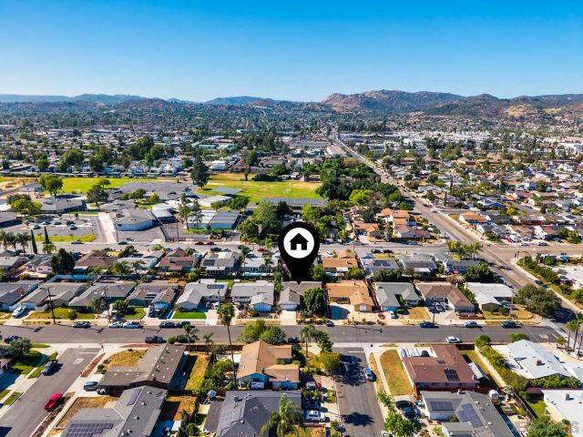 1920 Kingston, Escondido, CA 92027