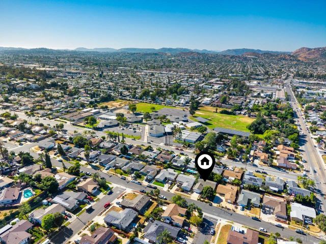 1920 Kingston, Escondido, CA 92027