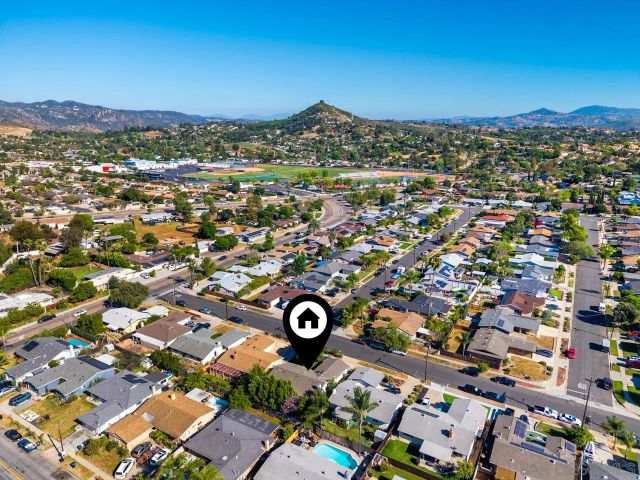 1920 Kingston, Escondido, CA 92027