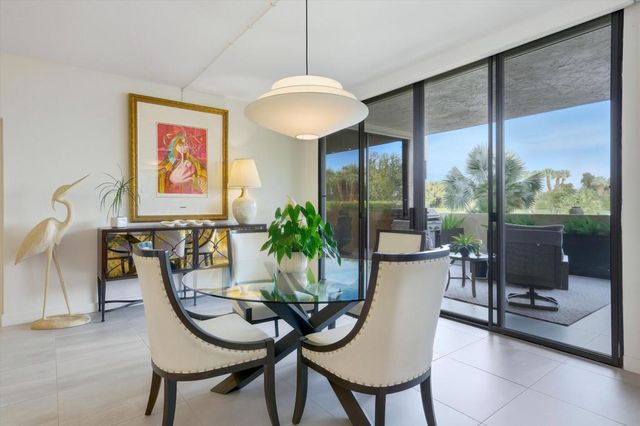 910 Island Drive 110, Rancho Mirage, CA 92270