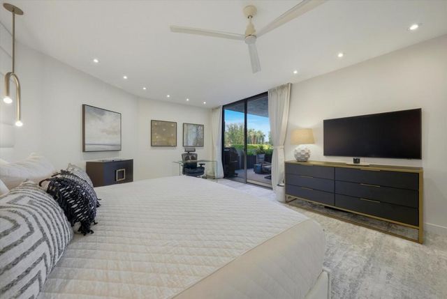 910 Island Drive 110, Rancho Mirage, CA 92270