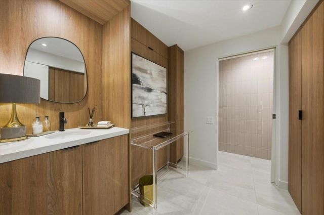 910 Island Drive 110, Rancho Mirage, CA 92270