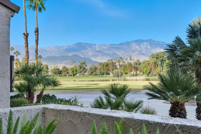 910 Island Drive 110, Rancho Mirage, CA 92270