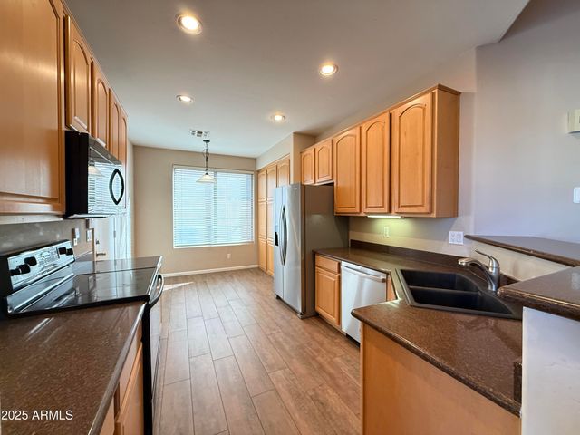 4805 E WAGONER Road, Scottsdale, AZ 85254