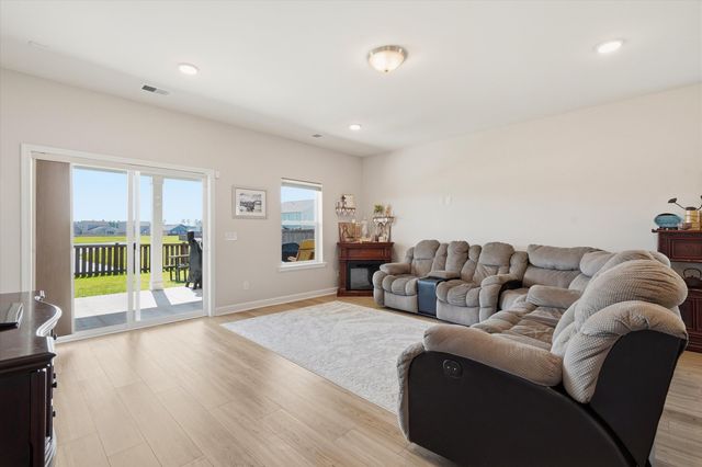 292 Lucca Drive, Summerville, SC 29486