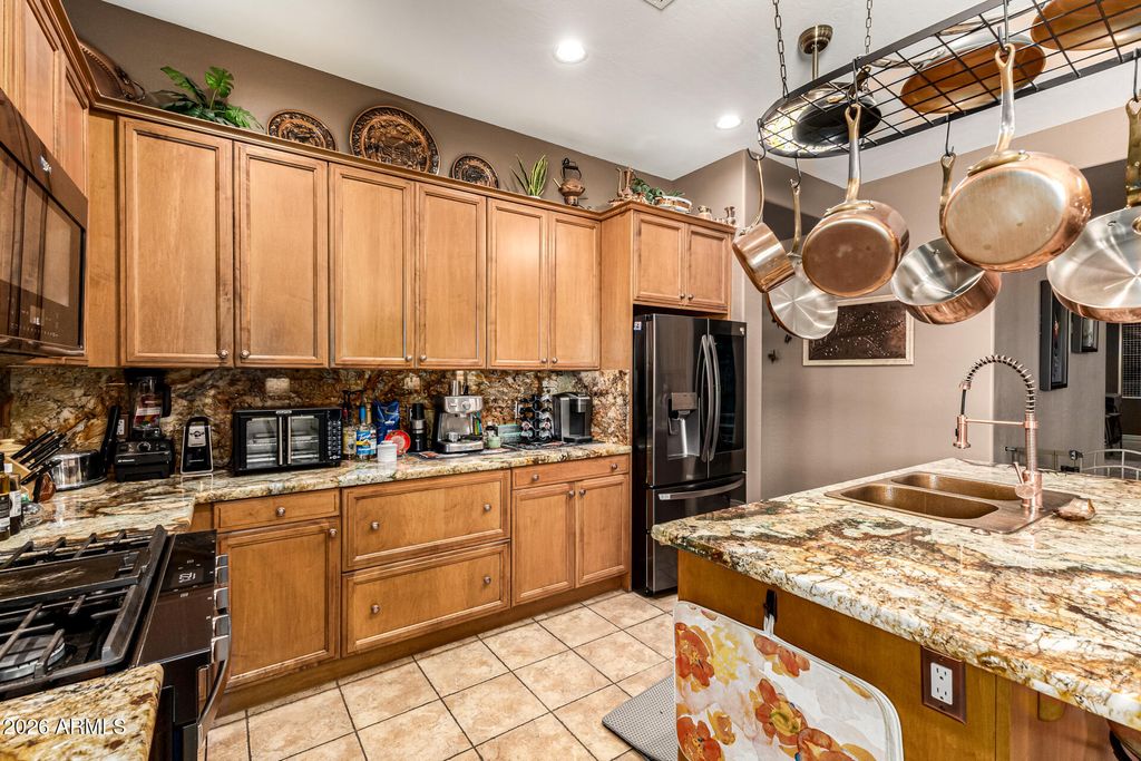 Image 11 of property listing at 5920 N 132ND Drive, Litchfield Park, AZ 85340