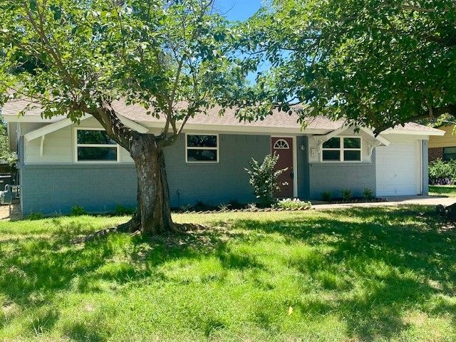 4916 Tracy Drive, Haltom City, TX 76117