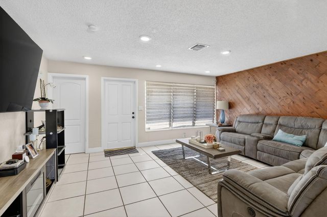 6721 SW 28th Court, Miramar, FL 33023