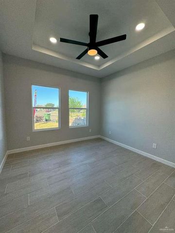 400 Tower Hills Street, Alamo, TX 78516