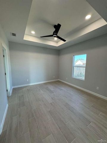 400 Tower Hills Street, Alamo, TX 78516