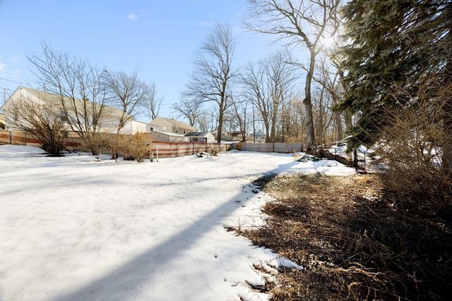 84 Montcalm Street, Chicopee, MA 01020