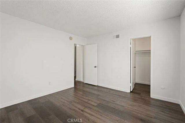 22038 Vanowen St. 215, Woodland Hills, CA 91303