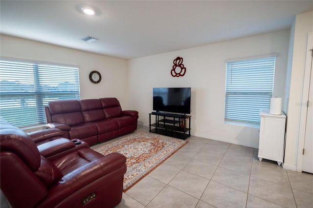 16546 MOSAIC OAR DRIVE, Wimauma, FL 33598