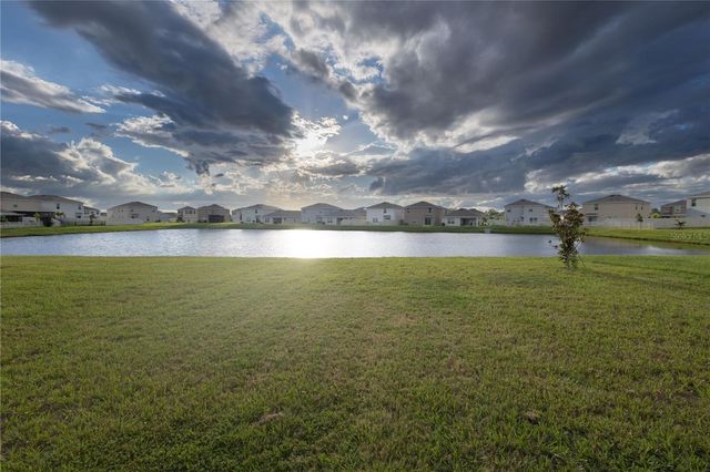 16546 MOSAIC OAR DRIVE, Wimauma, FL 33598